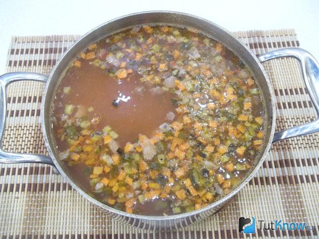 Готовая сборная мясная солянка: безуглеводное первое блюдо