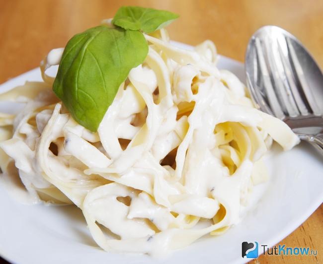 Паста с сырным соусом