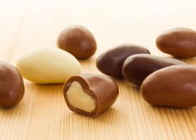 Орехи в шоколаде