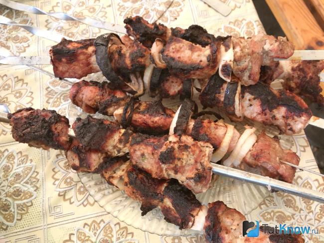 маринад для шашлыка в луковом соке. 1536941344 1. маринад для шашлыка в луковом соке фото. маринад для шашлыка в луковом соке-1536941344 1. картинка маринад для шашлыка в луковом соке. картинка 1536941344 1. Секретов приготовления вкусного шашлыка огромное множество. Одни рекомендуют для сочности выбрать правильный маринад, другие настаивают на использовании качественного охлажденного мяса, которое предварительно не замораживалось.