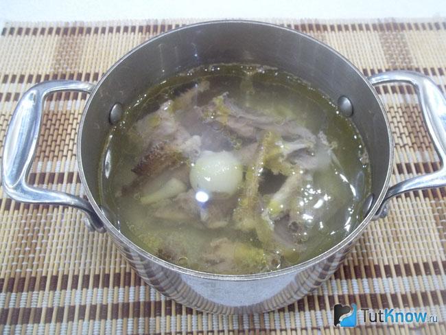 суп со спаржей на мясном бульоне. 1539372467 5. суп со спаржей на мясном бульоне фото. суп со спаржей на мясном бульоне-1539372467 5. картинка суп со спаржей на мясном бульоне. картинка 1539372467 5. Спаржа – это очень полезный продукт, который хотя бы иногда нужно включать в свой рацион. Мы придумали кое-что гениальное и положили стручки в суп, так что блюдо получится в два раза сытнее. Приятного аппетита!