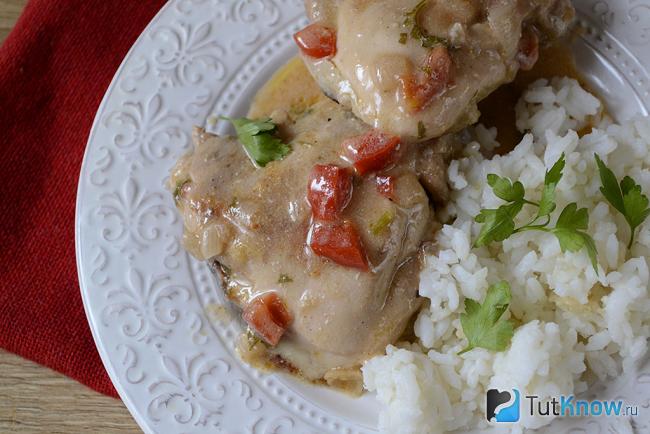 Паприкаш из курицы вид сверху