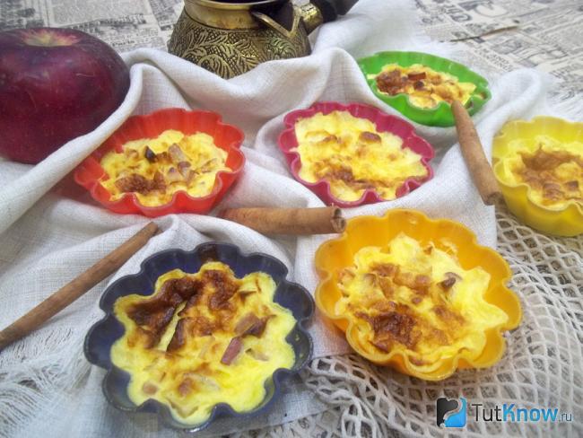 Готовое творожное суфле с яблоками на молоке