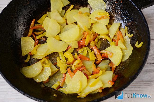 Картофель с другими овощами