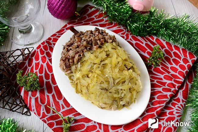 Салат «Желудь» на Новый год 2019