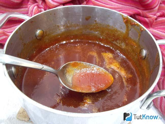 Готовый сливовый джем