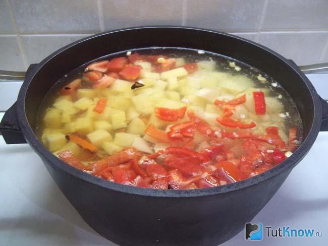 Продукты залиты водой