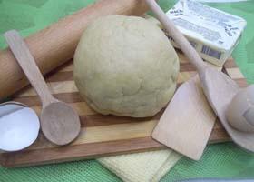 Песочное тесто на сметане и сливочном масле