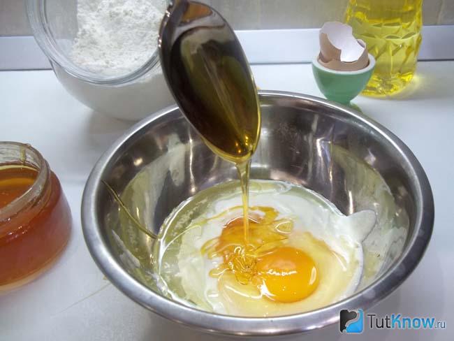 К продуктам добавлен мед