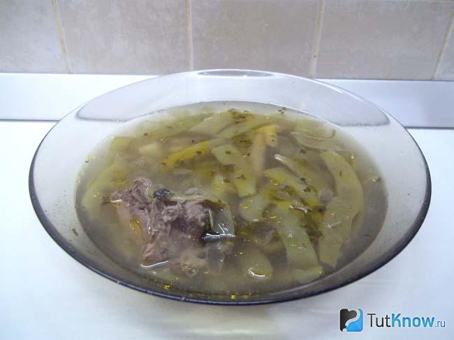 куриный суп со спаржей. 1545942802 8. куриный суп со спаржей фото. куриный суп со спаржей-1545942802 8. картинка куриный суп со спаржей. картинка 1545942802 8. Легкий суп с курицей, картофелем и замороженной спаржей быстро приведет организм в гармонию после затяжных «праздников», что особенно важно после празднования Нового года. В этот период организм нуждается в легкой пище, и первое горячее блюдо будет как нельзя лучше, особенно на курином бульоне. Впрочем, первые блюда всегда считались важными в любой кухне. Жидкие блюда особенно полезны для желудочно-кишечного тракта и пищеварительной системы.