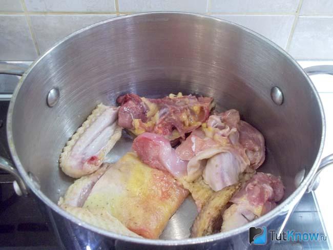 куриный суп со спаржей. 1545942821 3. куриный суп со спаржей фото. куриный суп со спаржей-1545942821 3. картинка куриный суп со спаржей. картинка 1545942821 3. Легкий суп с курицей, картофелем и замороженной спаржей быстро приведет организм в гармонию после затяжных «праздников», что особенно важно после празднования Нового года. В этот период организм нуждается в легкой пище, и первое горячее блюдо будет как нельзя лучше, особенно на курином бульоне. Впрочем, первые блюда всегда считались важными в любой кухне. Жидкие блюда особенно полезны для желудочно-кишечного тракта и пищеварительной системы.