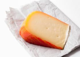 Сыр Маон: описание, польза, вред, рецепты блюд