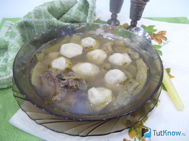 куриный суп со спаржей. 1545942830 1. куриный суп со спаржей фото. куриный суп со спаржей-1545942830 1. картинка куриный суп со спаржей. картинка 1545942830 1. Легкий суп с курицей, картофелем и замороженной спаржей быстро приведет организм в гармонию после затяжных «праздников», что особенно важно после празднования Нового года. В этот период организм нуждается в легкой пище, и первое горячее блюдо будет как нельзя лучше, особенно на курином бульоне. Впрочем, первые блюда всегда считались важными в любой кухне. Жидкие блюда особенно полезны для желудочно-кишечного тракта и пищеварительной системы.