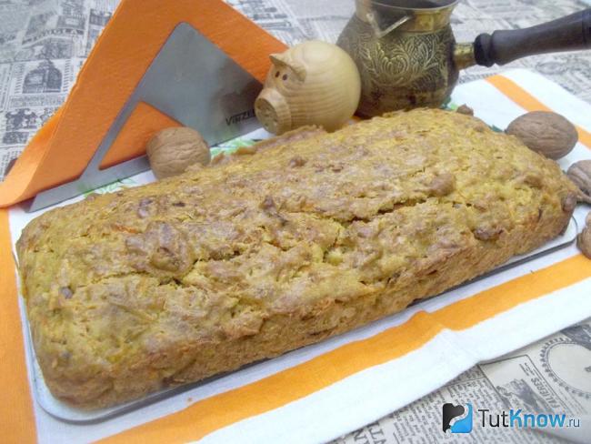 Готовый морковный кекс