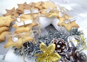 Имбирно-медовое печенье с орехами и новогодними предсказаниями
