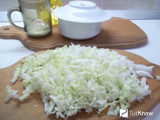Пекинская капуста нашинкована