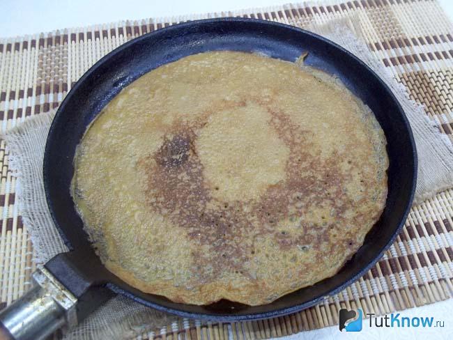 Готовые кофейно-медовые блинчики