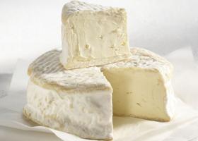 Сыр Брийя-Саварен: польза, вред, рецепты, приготовление