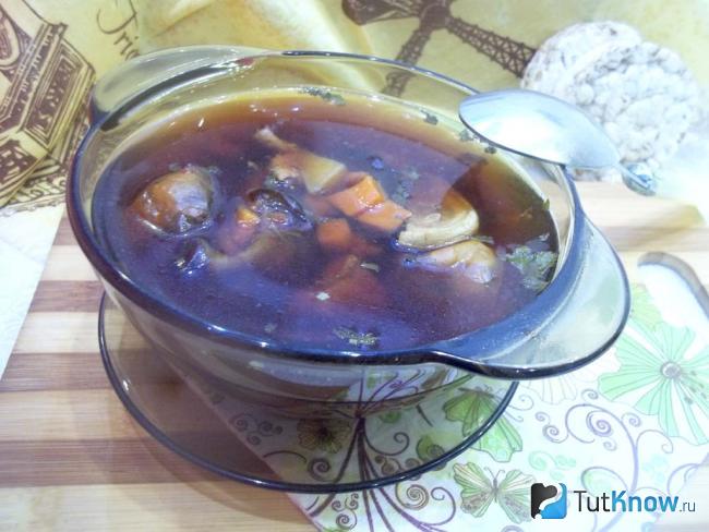 Готовый суп куриный с сушеными овощами