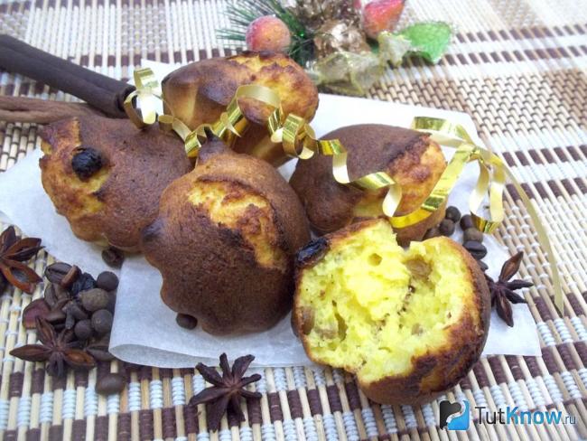 Готовые творожно-медовые кексы