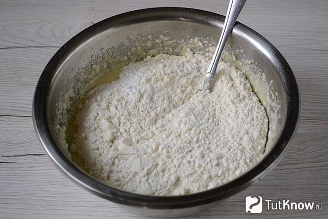 Тесто для пирога с клубникой