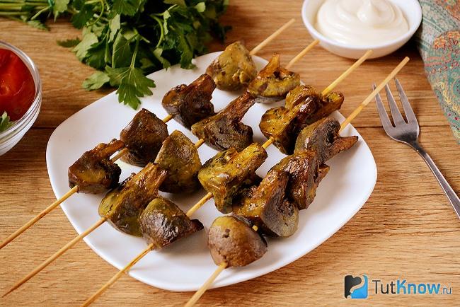 Готовые шашлыки из шампиньонов