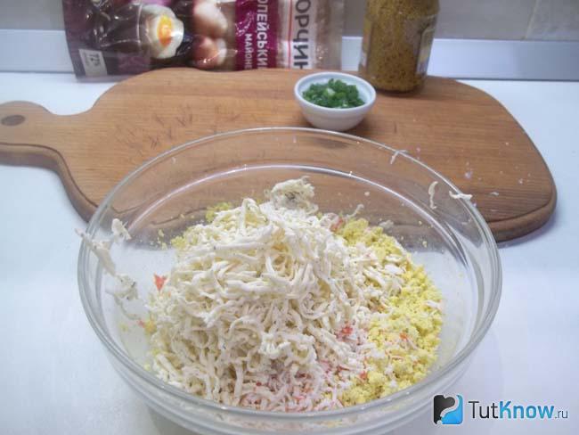 Продукты приправлены солью