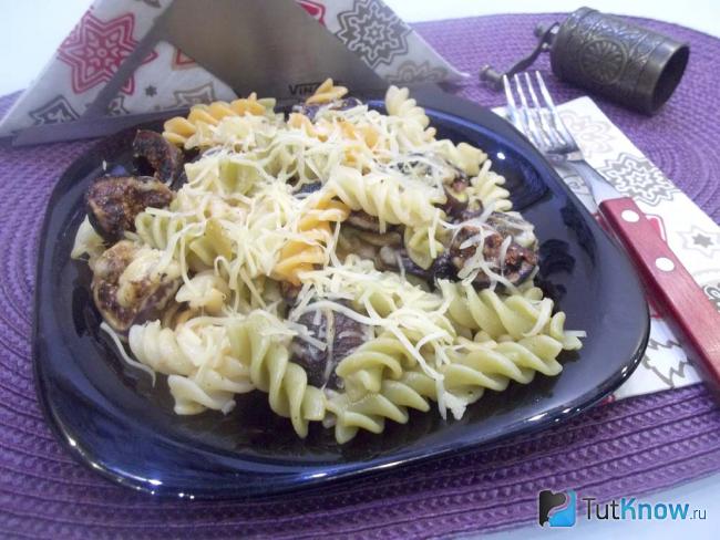 Готовая паста с инжиром и сыром