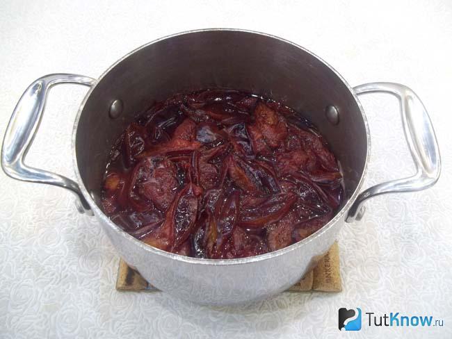 Сливы отварены