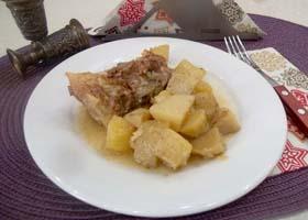 Ребра телятины с картофелем и сельдереем в духовке