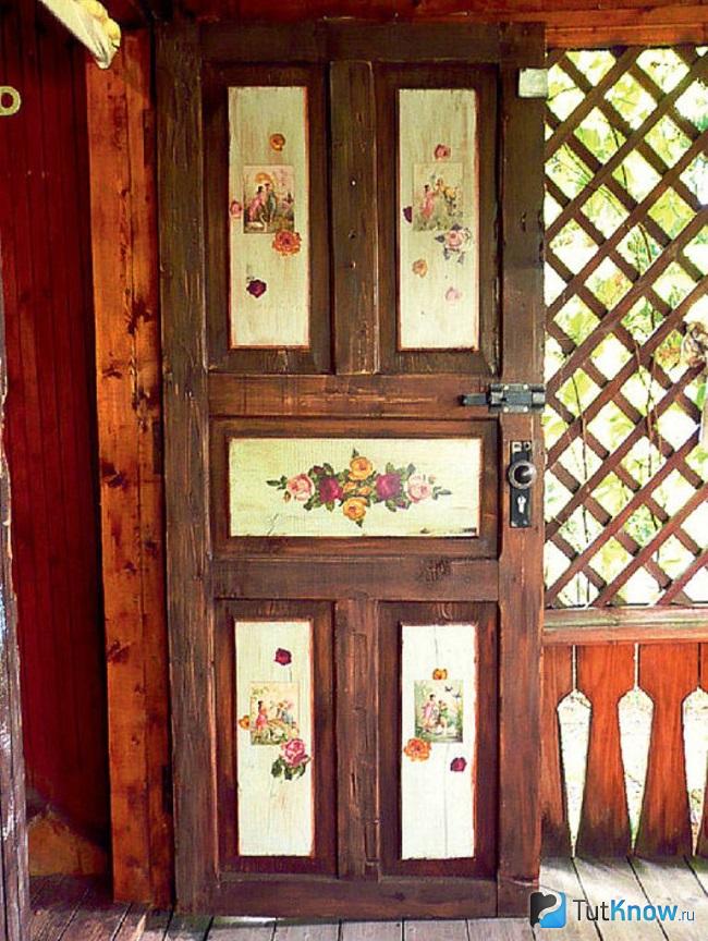 декор деревянных дверей
