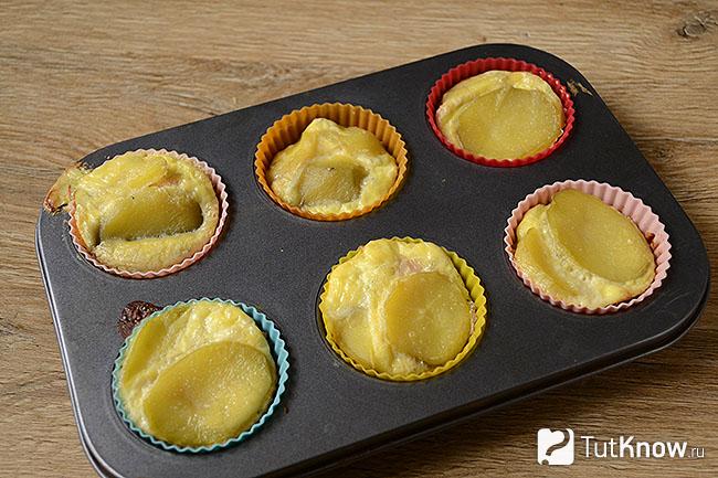 Картофельные мини запеканки с сыром Фета в форме для запекания