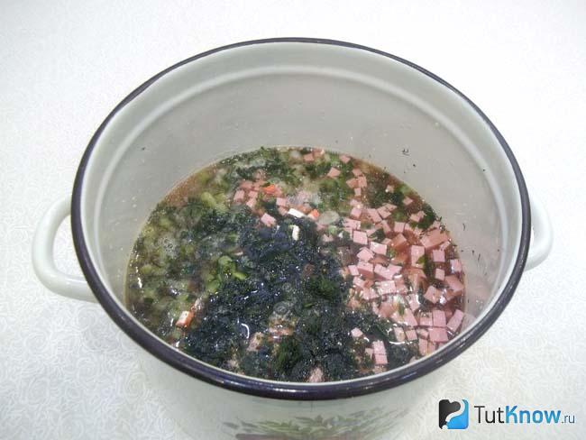 Продукты залиты свекольным отваром