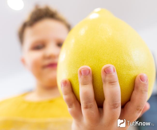 Польза помело для детей