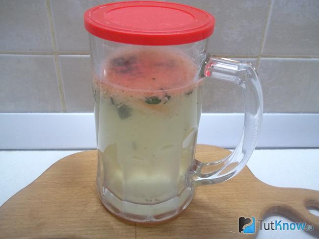 Продукты залиты горячей водой