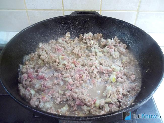 Фарш тушится