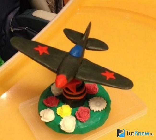 Советский самолёт из пластилина
