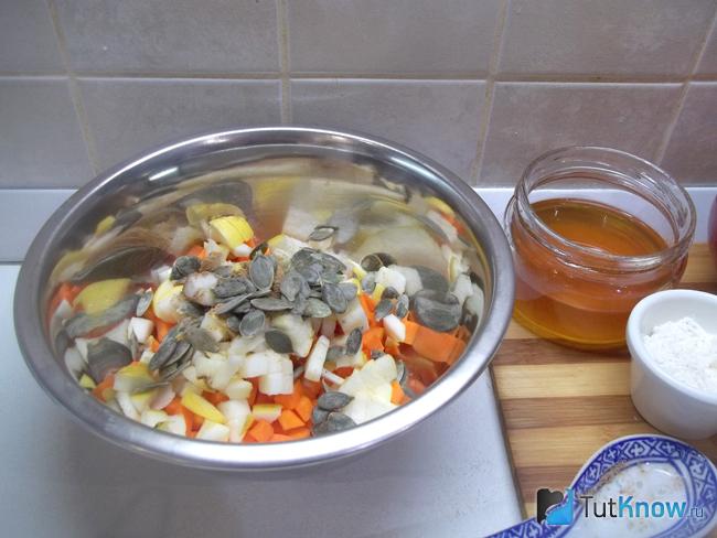 К продуктам добавлены семечки