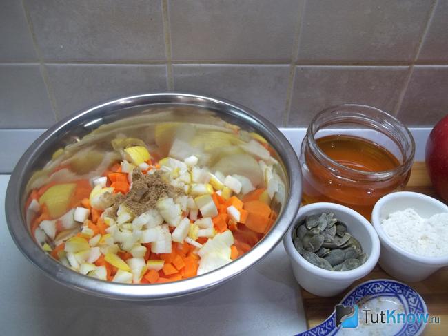 Продукты приправлены специями