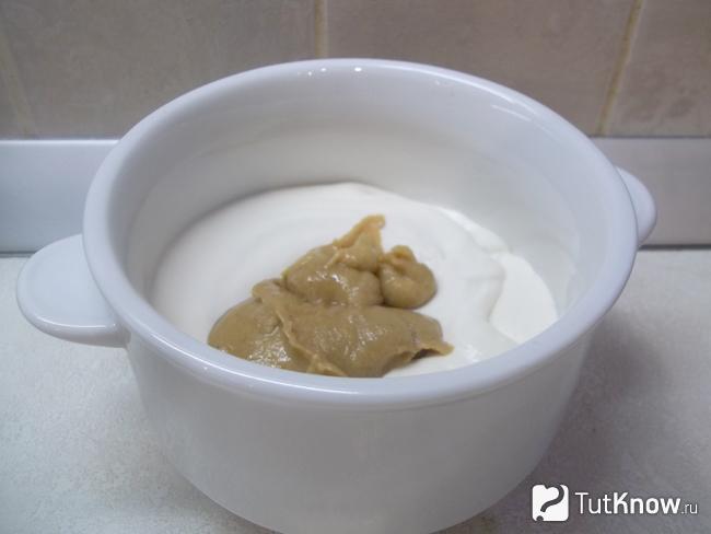 окрошка на бульоне с курицей и сметаной. 1560791728 11. окрошка на бульоне с курицей и сметаной фото. окрошка на бульоне с курицей и сметаной-1560791728 11. картинка окрошка на бульоне с курицей и сметаной. картинка 1560791728 11. В летнюю жару хочется чего-нибудь легкого, освежающего и окрошка как раз такое блюдо. Традиционно этот холодный суп готовится на квасе или сыворотке, я предпочитаю больше куриный бульон.