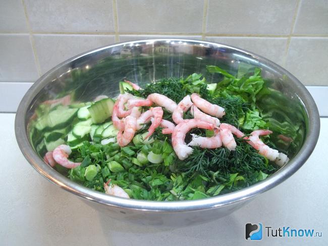 Продукты соединены в миске