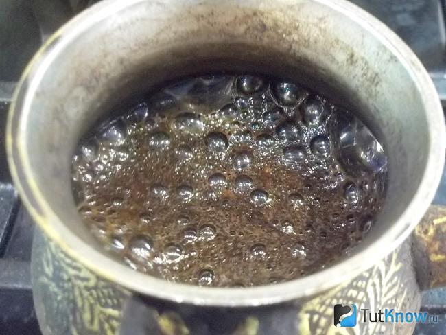 Кофе доведено до кипения