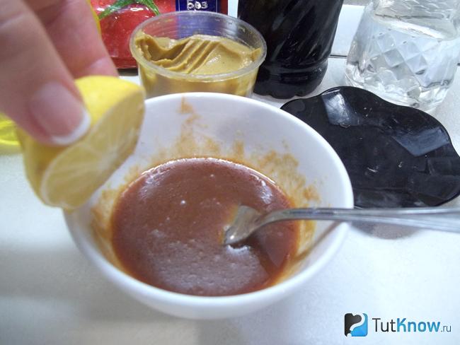 К продуктам добавлен лимонный сок