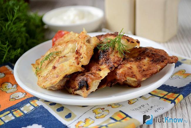 Готовые рубленые котлеты с картофелем