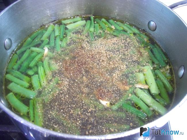 суп со спаржевой фасолью и курицей рецепт. 1562271624 8. суп со спаржевой фасолью и курицей рецепт фото. суп со спаржевой фасолью и курицей рецепт-1562271624 8. картинка суп со спаржевой фасолью и курицей рецепт. картинка 1562271624 8. Нарезать кубиками картофель.