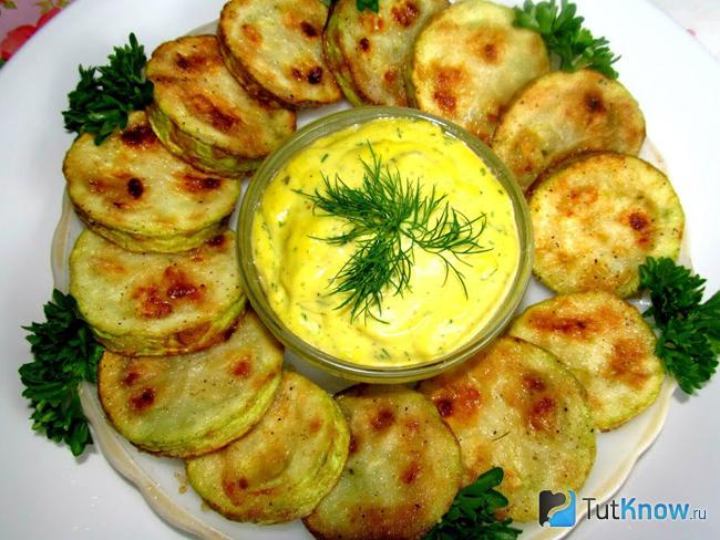Кабачки, жареные в кляре
