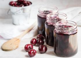 Польза и рецепты варенья из вишни