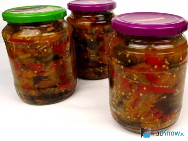 Лечо с луком, баклажанами и помидорами на зиму
