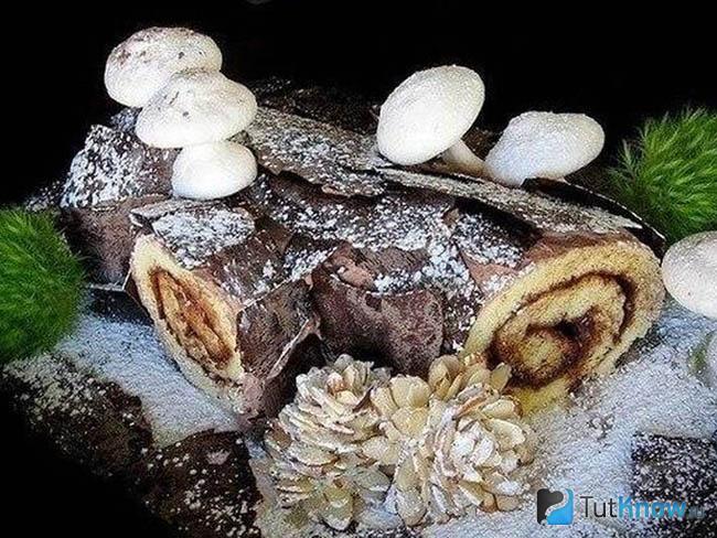 Рулет «Новогоднее полено»