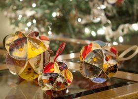 Новогодние игрушки на елку своими руками: из бумаги, ниток, картона